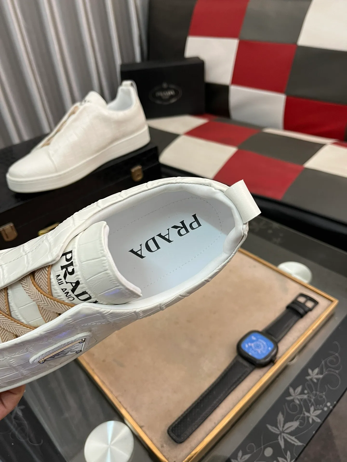 Men's shoes 💰540⌚️⌚️【PRADA】Prada - High-end quality casual sports shoes - Upper: calf leather shoe body with brand metal fasteners, - Inner lining: breathable leather lining - Outsole: ultra-light TPU foam·rubber; molded outsole -Super high quality control·Fine workmanship: highlighted (high-end·luxury·grade) -Size: 38-443️⃣Colors available